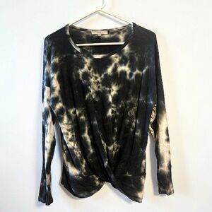 gaze Black & White Tie-Dye Long Sleeve Twist Front Top